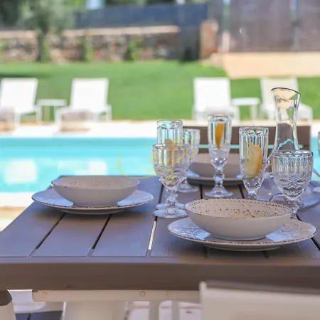 Td Patrizia Pool & Alfresco Kitchen * Monopoli