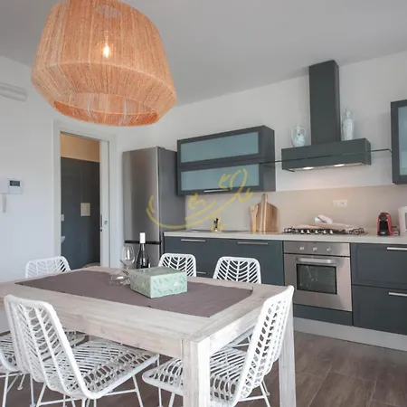 Td Patrizia Pool & Alfresco Kitchen * Monopoli