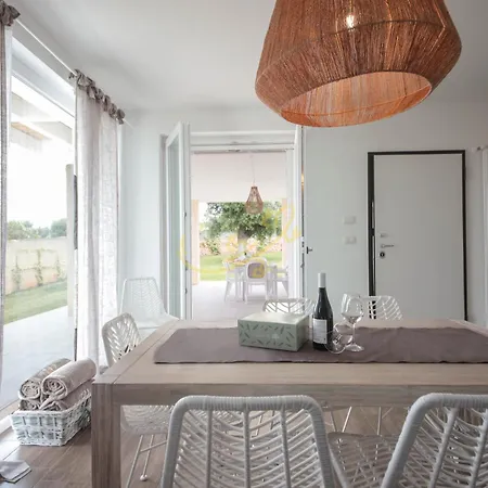 Villa Td Patrizia Pool & Alfresco Kitchen